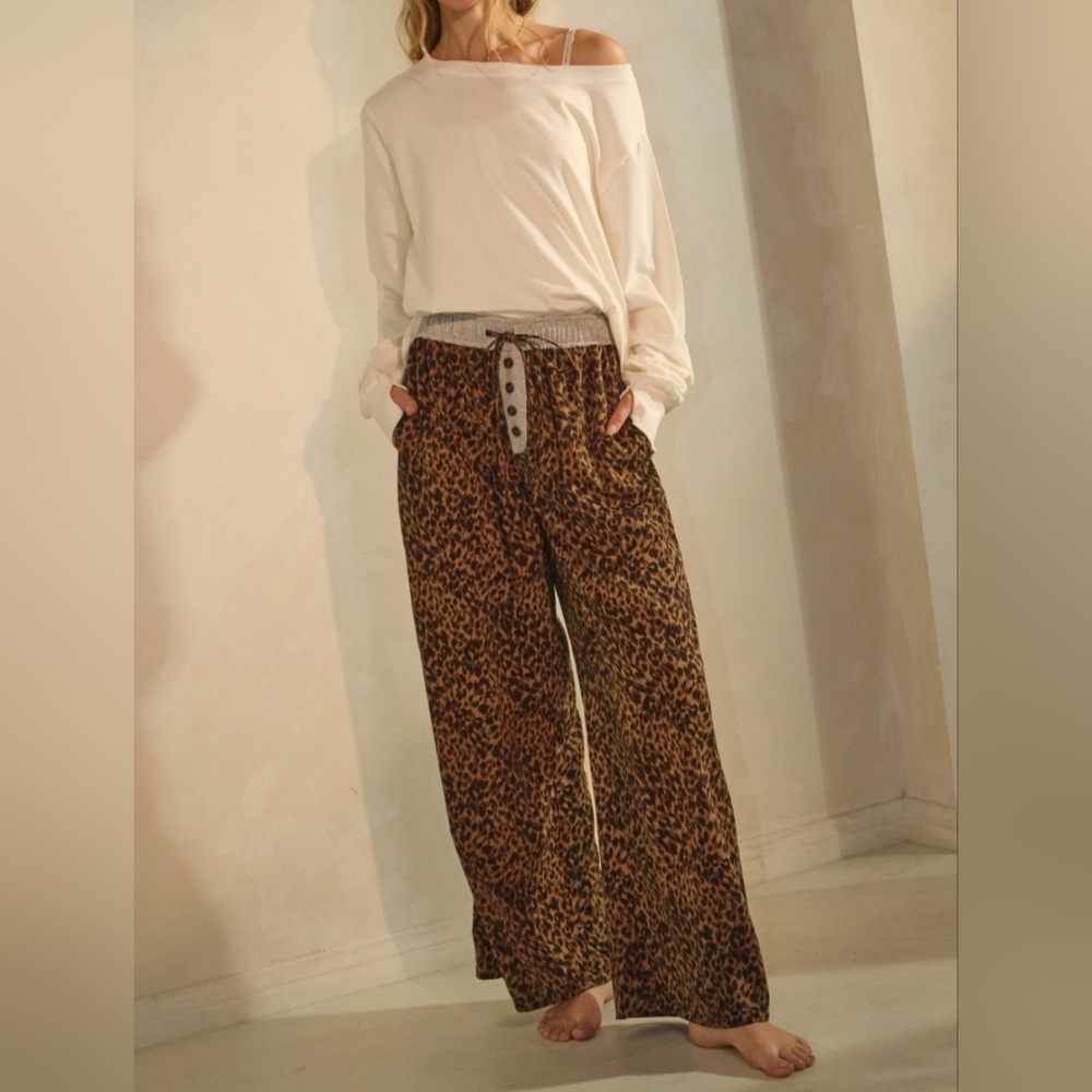 #87384 🛑M,L,1X,2X,3X Leopard Print Wide-Leg Pants